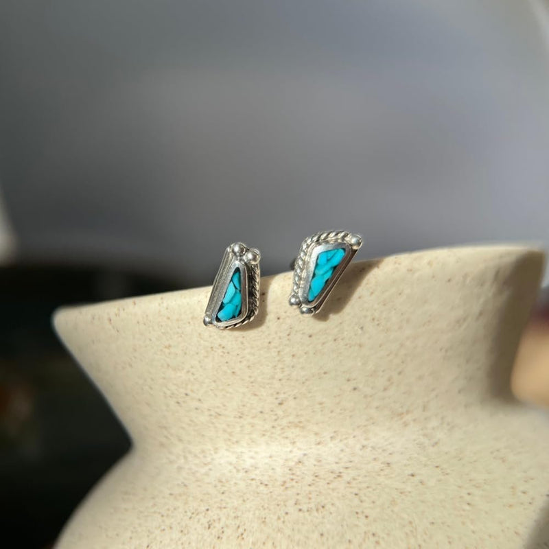 Sterling Silver Turquoise Inlay Stud Earrings – Triangle Design with Twisted Rope and Silver Pearl Border