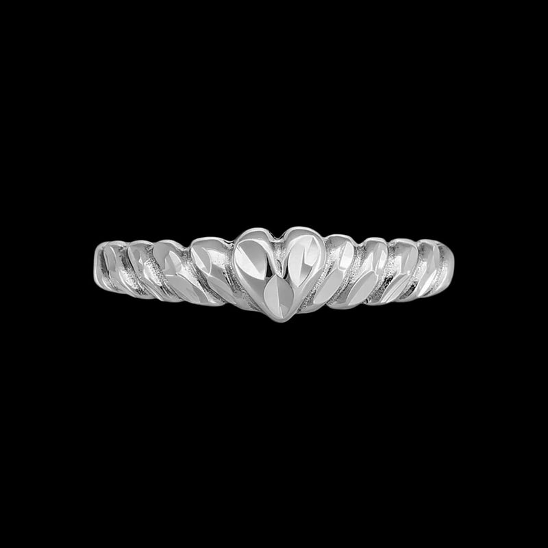 Diamond Cut Groovy Heart Ring