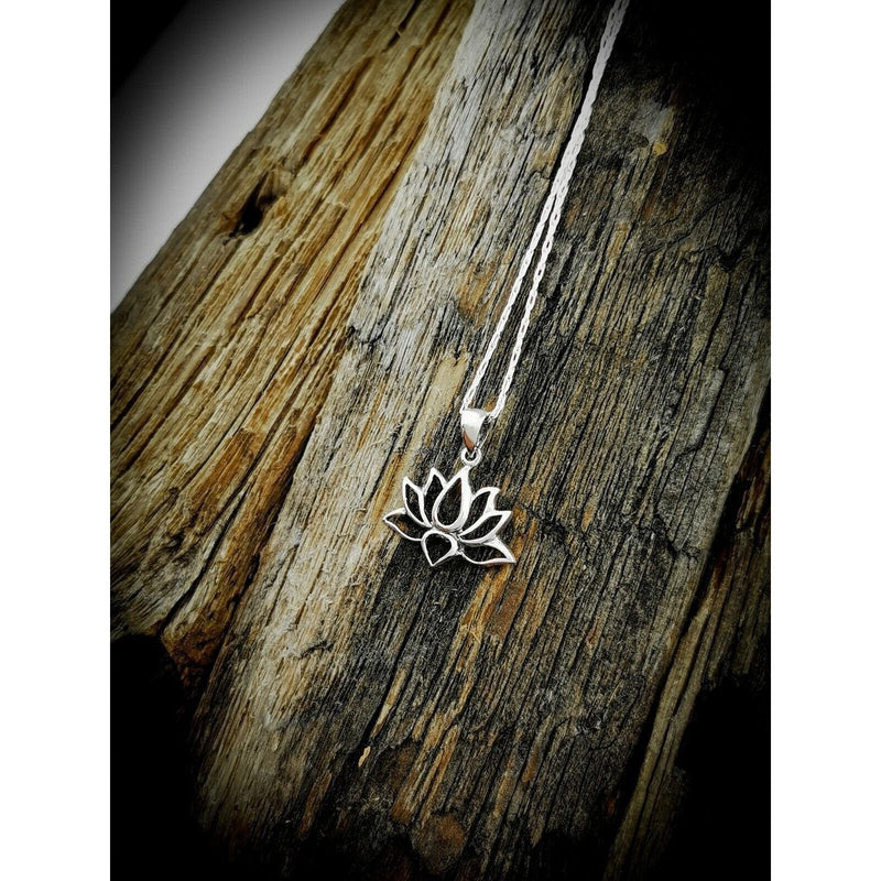 925 Sterling Silver Lotus Pendant