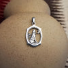 Sterling Silver Wolf Howling at the Moon Pendant – Oval Western Design