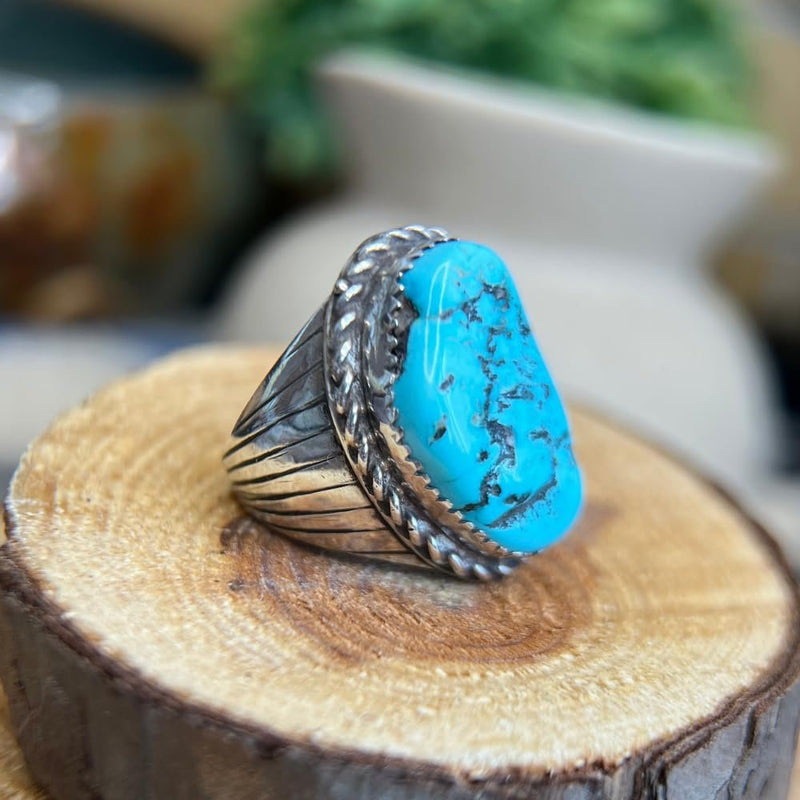 Sterling Silver Kingman Turquoise Ring – Size 7.25