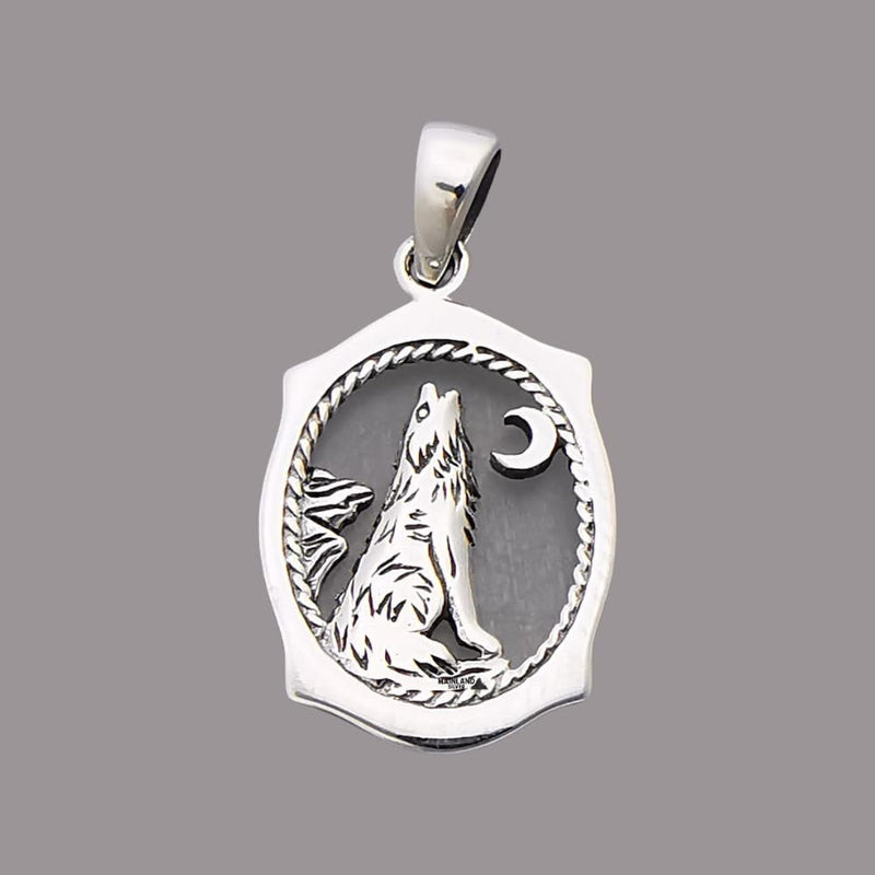 Sterling Silver Wolf Howling at the Moon Pendant – Oval Western Design