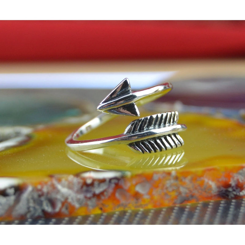 Sterling Silver wrap style slightly adjustable arrow ring sizes 6, 7, 8, 9