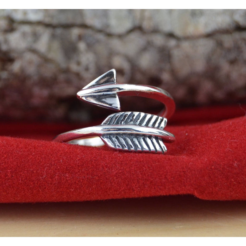 Sterling Silver wrap style slightly adjustable arrow ring sizes 6, 7, 8, 9