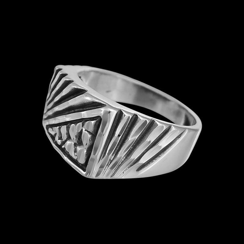 Size 9.5 - Diamond Cut Distant Horizon Ring