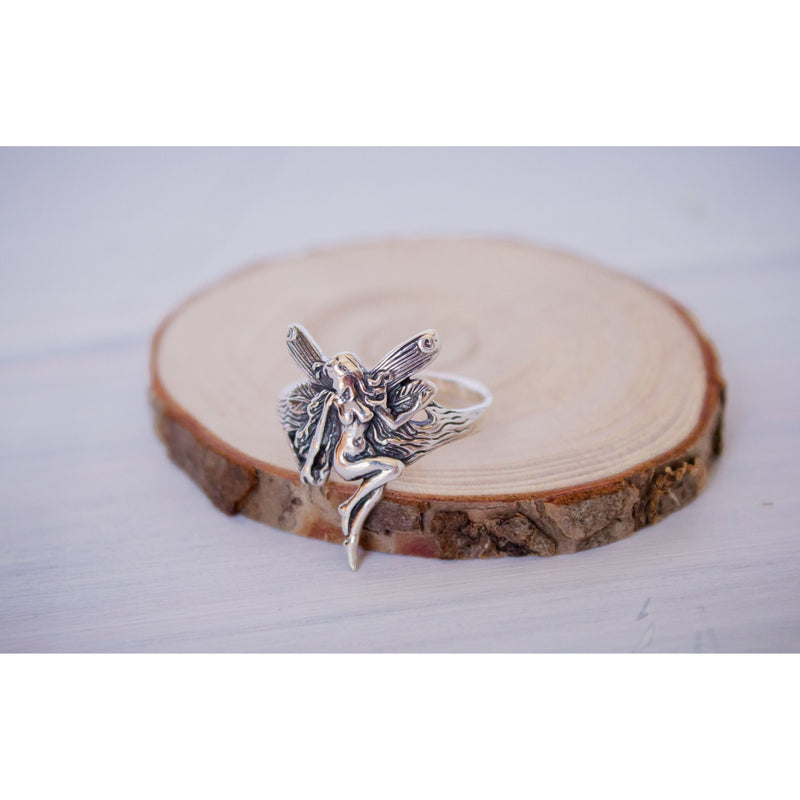 Beautiful sterling silver ring with faerie fairy design