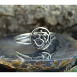 Beautiful sterling silver ring with ohm OM design